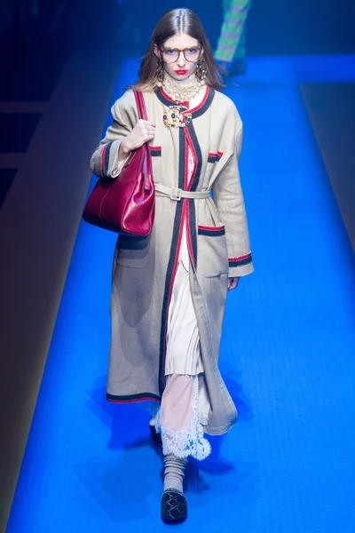 Look 56
